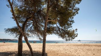 O celebră insulă din Spania se pregăteşte pentru turiști. Ratele de infectare sunt în scădere