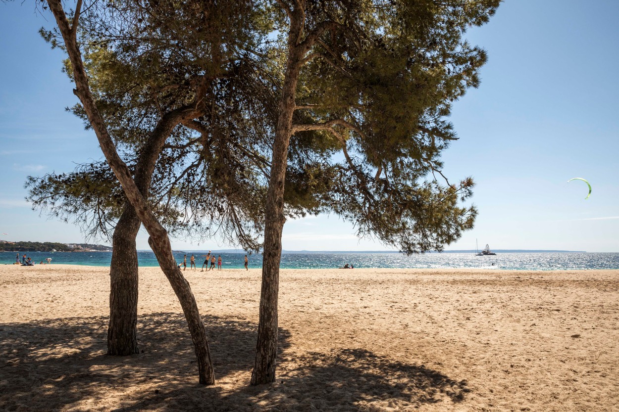 O celebră insulă din Spania se pregăteşte pentru turiști. Ratele de infectare sunt în scădere