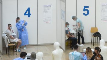 maratonul vaccinării