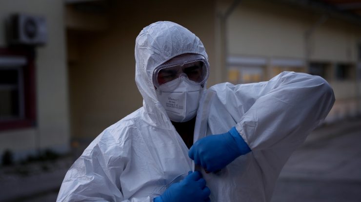 Al doilea caz din Arad, infectat cu tulpina Delta, a murit