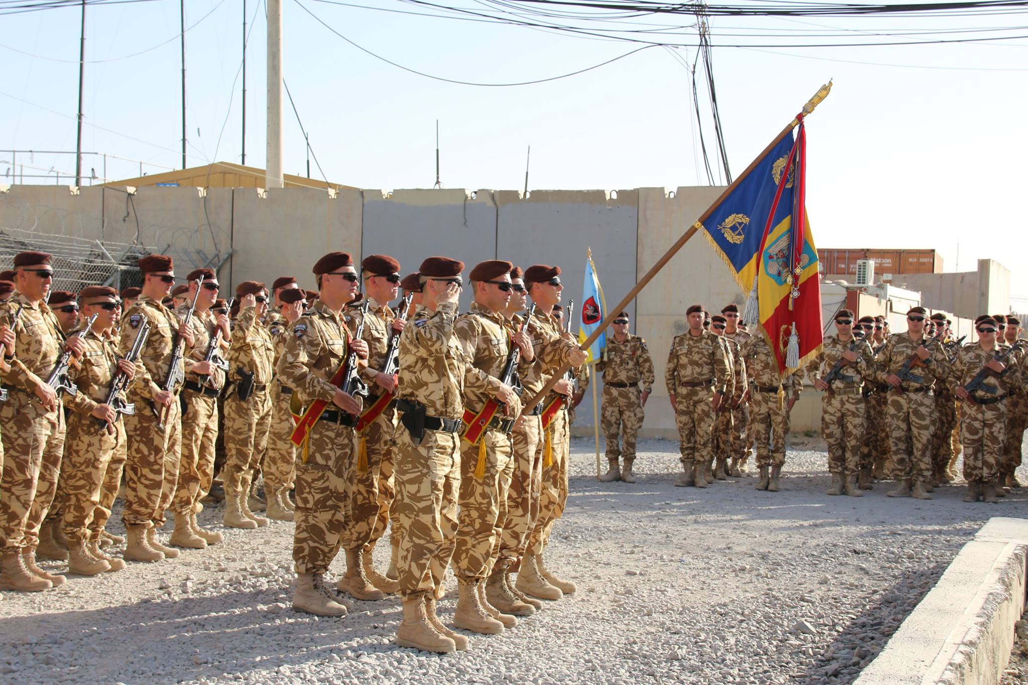 Militarii români încep să se retragă din Afganistan, după aproape 20 de ani. Ministrul Ciucă: „Armata Română şi-a îndeplinit toate misiunile”