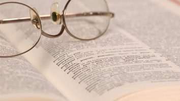 Ziua Dorului. De unde provine termenul și ce expresii există în Limba română