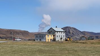 O proprietate imobiliară de pe piața mondială se vinde cu un vulcan activ