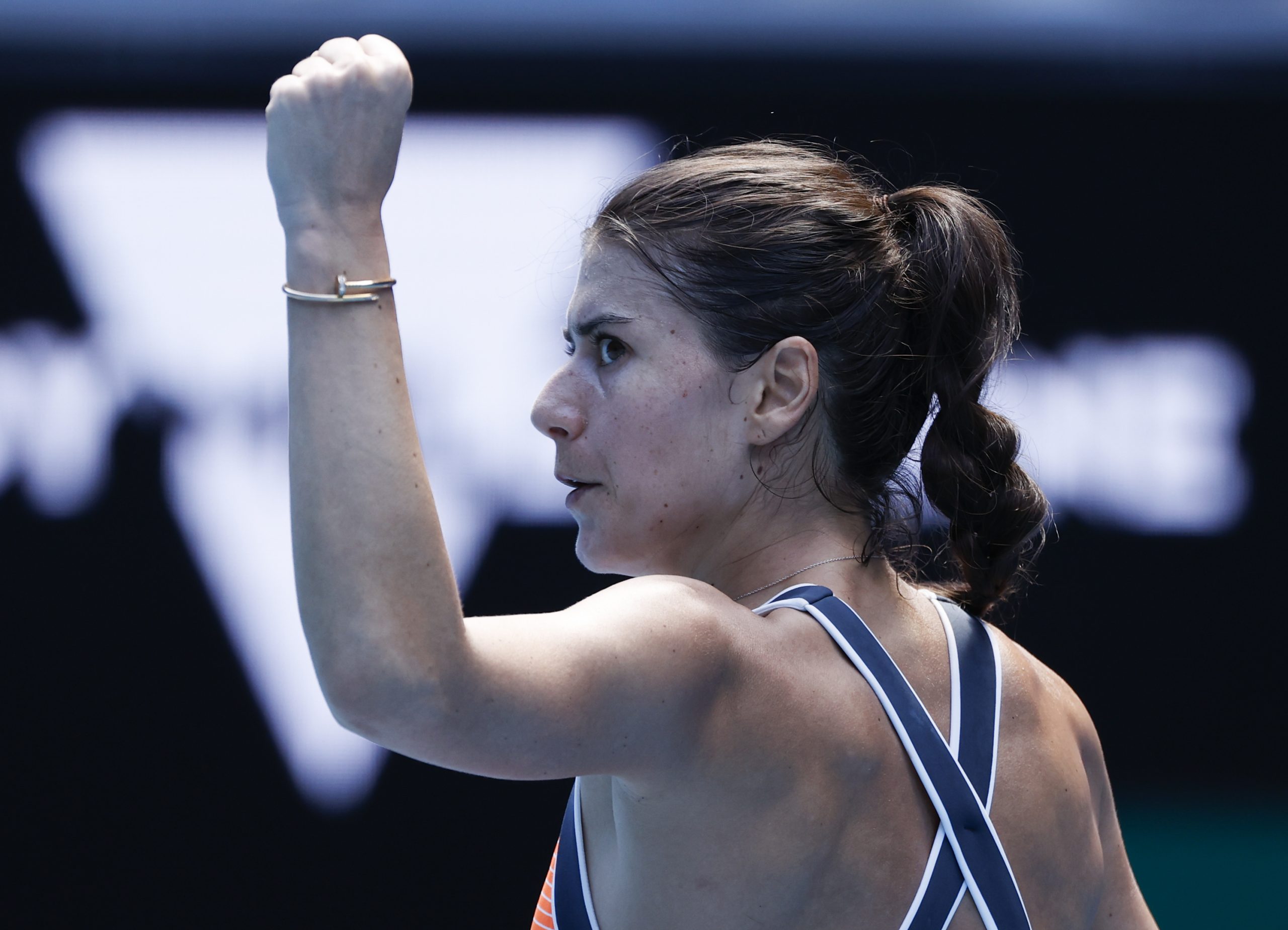 Sorana Cîrstea s-a calificat în turul doi la Roland Garros. A eliminat-o pe Johanna Konta