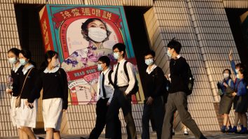 Studenții chinezi, ofensați după ce Ambasada SUA în China i-ar fi asemănat cu câinii într-o postare pe o rețea socială