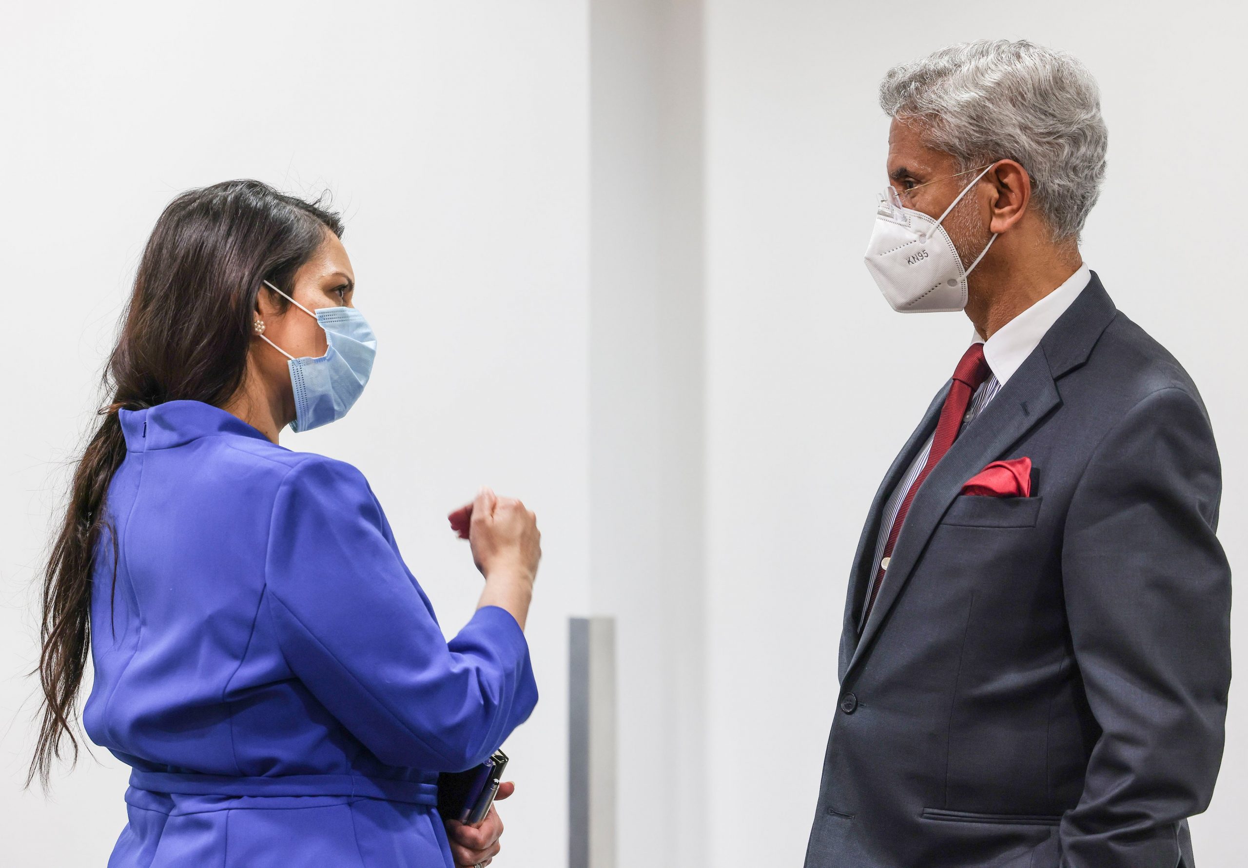 Două cazuri de coronavirus printre membrii delegației indiene de la summitul G7 de la Londra