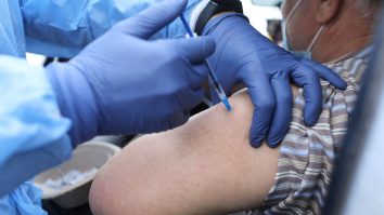 vaccinare impotriva covid.