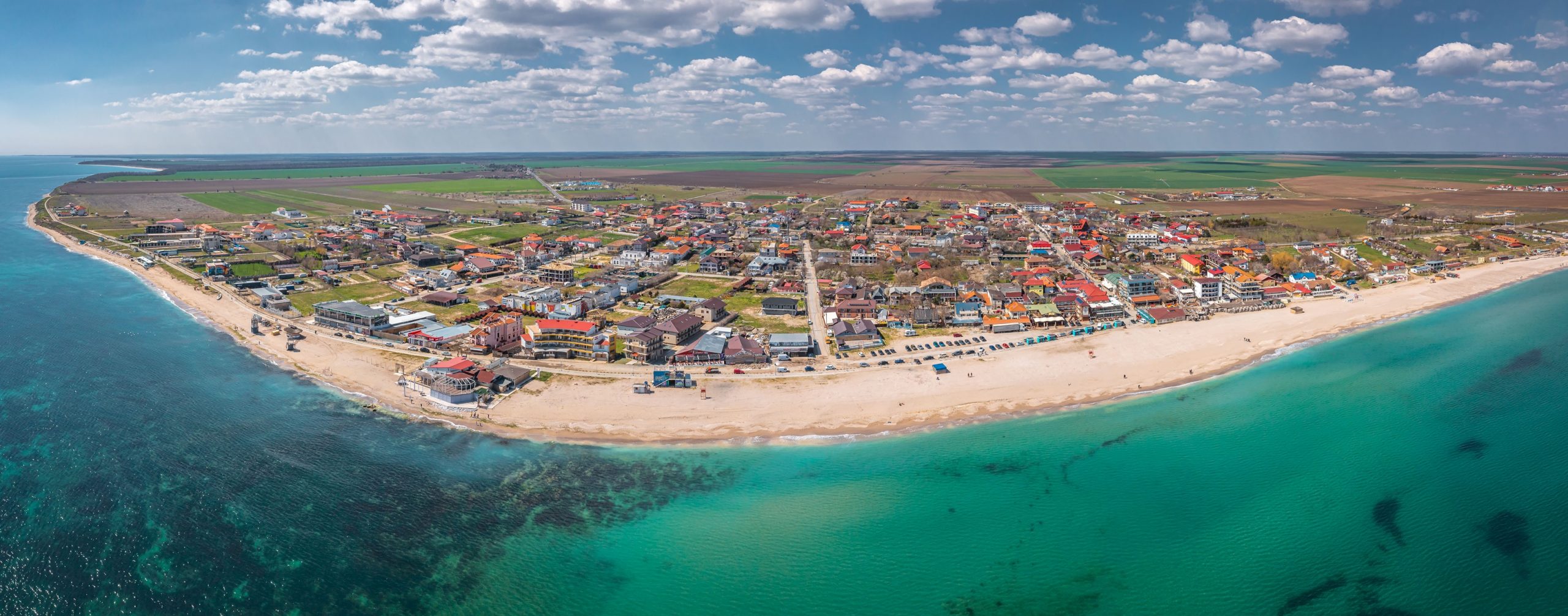 Florin Cîțu nu este bine primit în Vama Veche. Primarul îl sfătuiește „să se orienteze la Ciorcârlia sau Aliman”