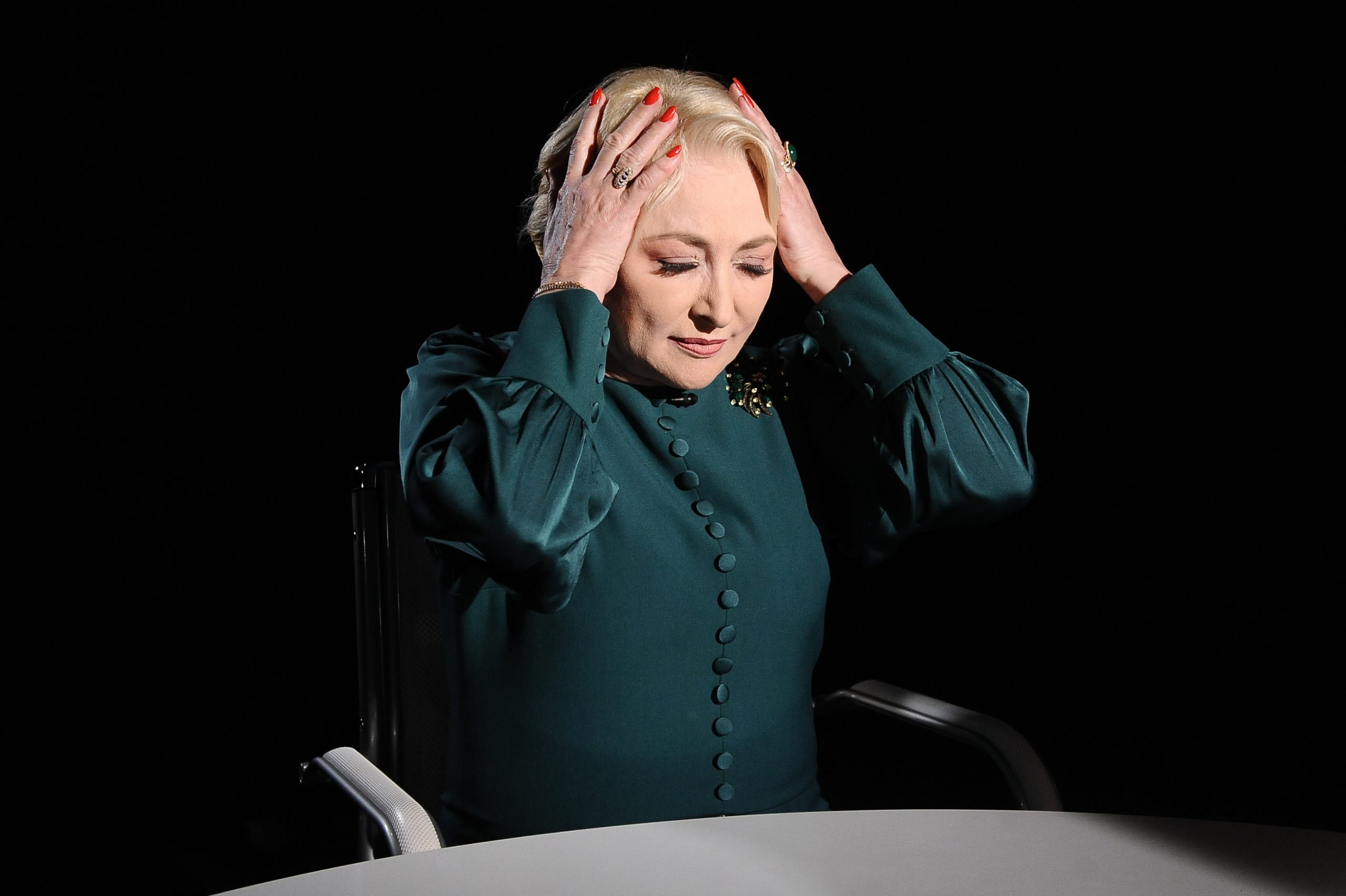 Viorica Dăncilă, ironizată după o postare făcută pe Facebook. Greșeala făcută de consilierul BNR