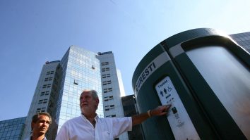 Toaletele publice automate din București se închid. Contractul Primăriei cu firma care le-a amplasat a expirat