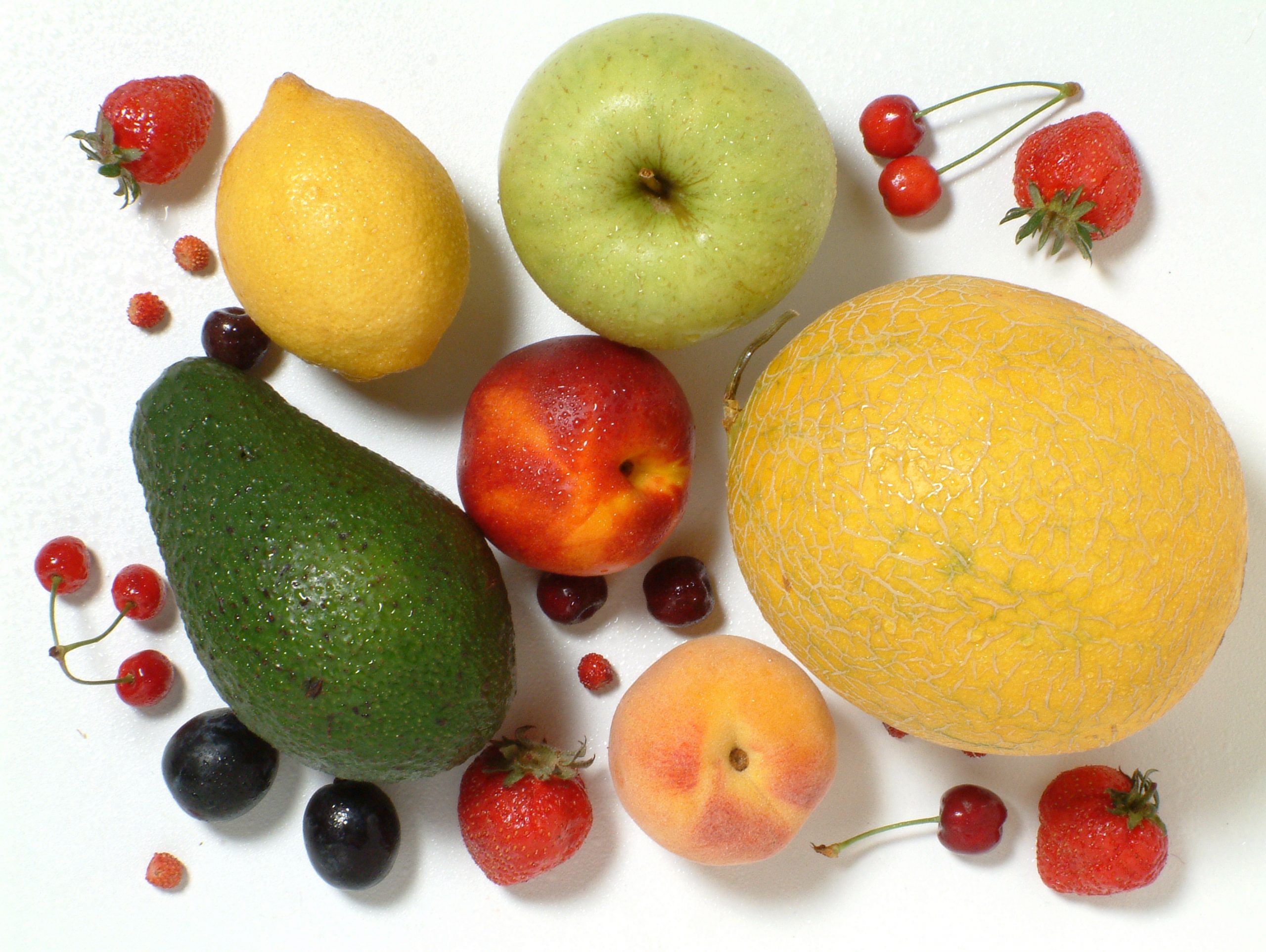 STUDIU. Un măr pe zi chiar ține doctorul departe. Consumul a două porții de fructe pe zi reduce riscul de diabet tip 2 cu 36%