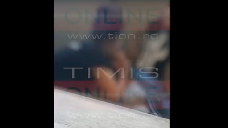 VIDEO. Caz grav de bullying la un liceu din Timișoara: O adolescentă de 15 ani cu nevoi speciale, chinuită de două colege