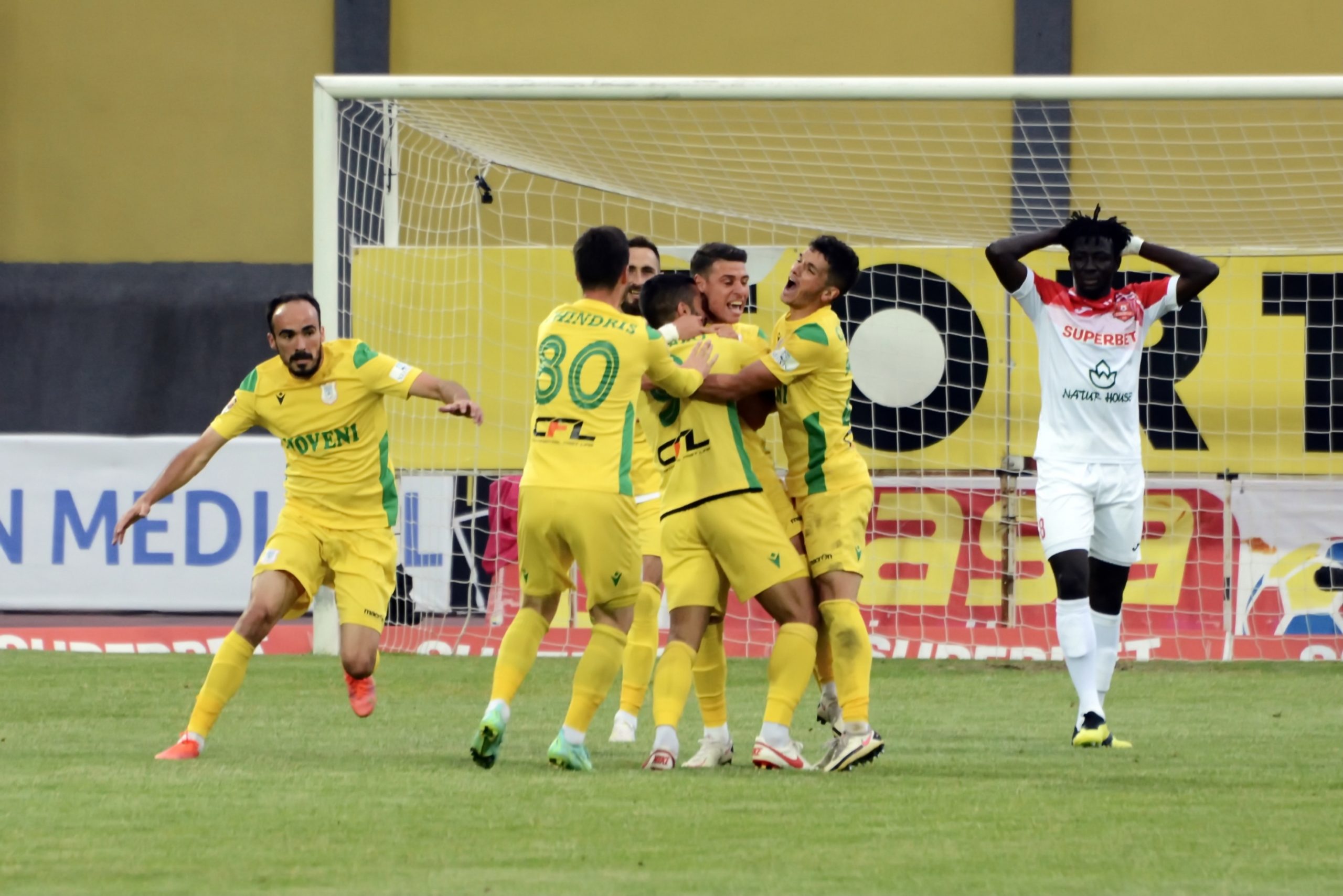 CS Mioveni a promovat în Liga 1. A învins-o pe Hermannstad în meciul de baraj