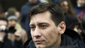 Un nou caz Navalnîi? Un critic al Kremlinului a plecat din Rusia de frică