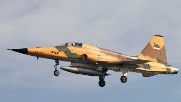 Doi piloți iranieni au murit după ce au fost catapultați accidental dintr-un avion de vânătoare