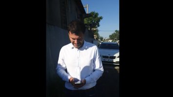 VIDEO. Șeful Gărzii Naționale de Mediu, dat afară din curtea unei societăți din Slatina: „Nişte vagabonzi de la Bucureşti. Ăsta, bărbosul, zice că-i șeful de la mediu”