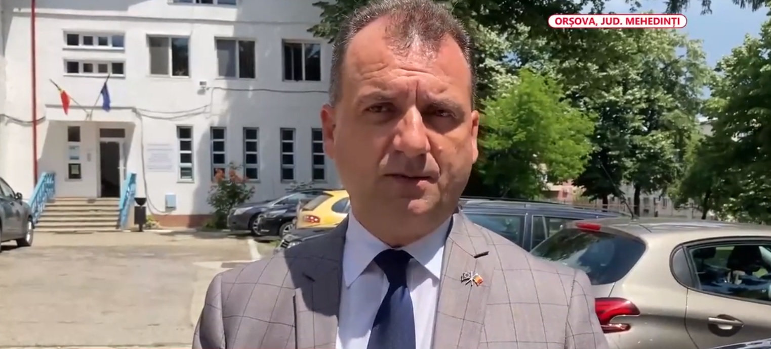 Banii pentru spitalul din Orșova, redirecționați către toalete publice și asfaltarea drumului spre mănăstire