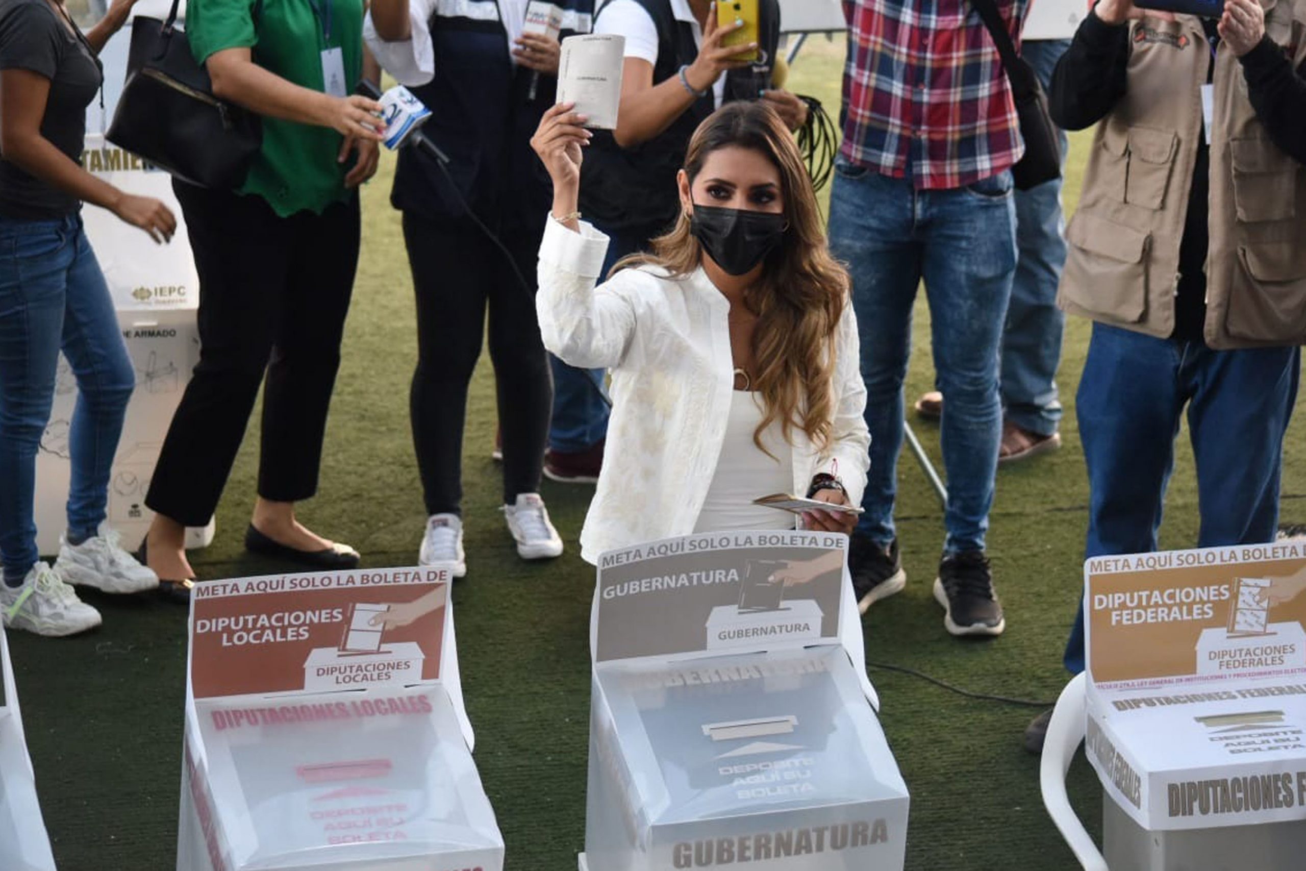 Violenţe de nedescris la alegerile din Mexic. O cutie cu un cap uman a fost găsită într-o secţie de votare