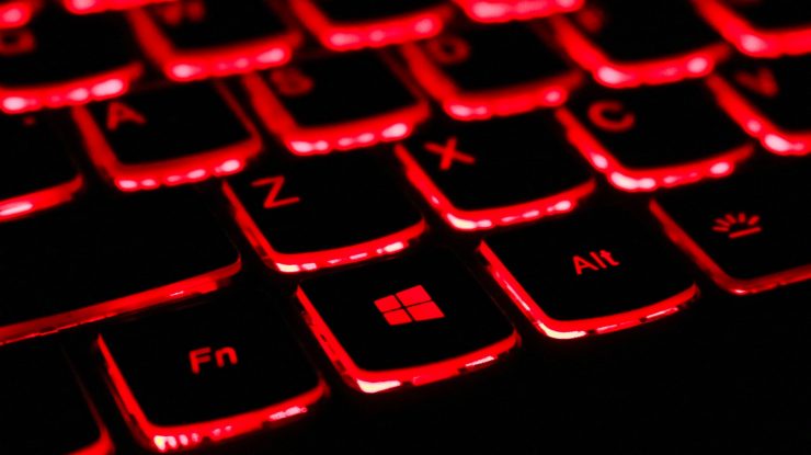 (P) Cum să îți cumperi un laptop pentru jocuri în 2021