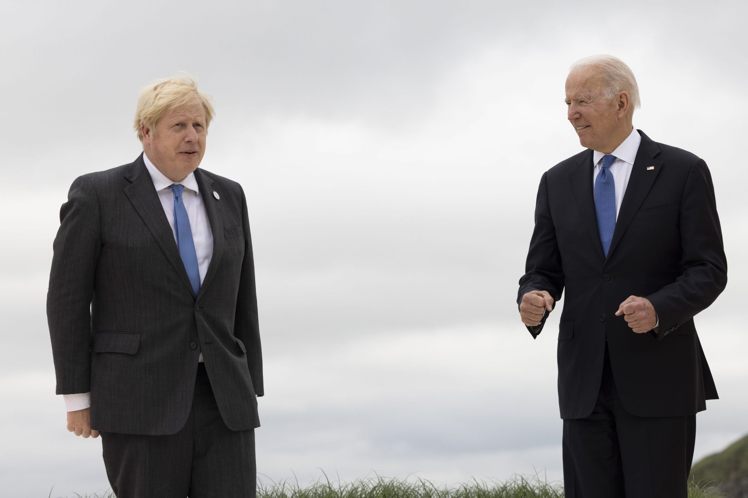 Documentele secrete din stația de autobuz: Ce cred autoritățile britanice despre Joe Biden