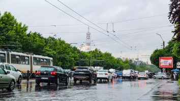 ANM: Cod galben de ploi și vânt în Bucureşti