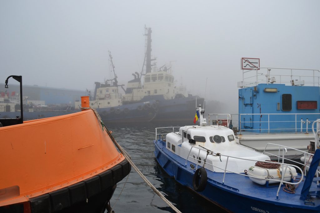 Porturile Constanţa Nord, Constanţa Sud-Agigea şi Midia, închise din cauza ceții