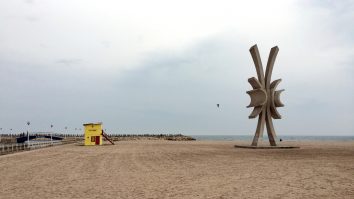 Scandal în stațiunea Costinești. Cel puțin doi bărbați au fost înjunghiaţi