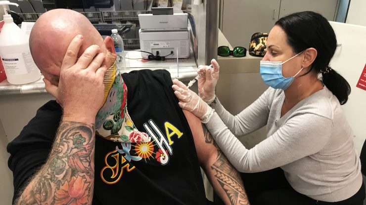 Doar 2 din 10 persoane care se tem de ace sunt femei. Bărbat: „Dacă ar trebui să naștem, am leșina preventiv”