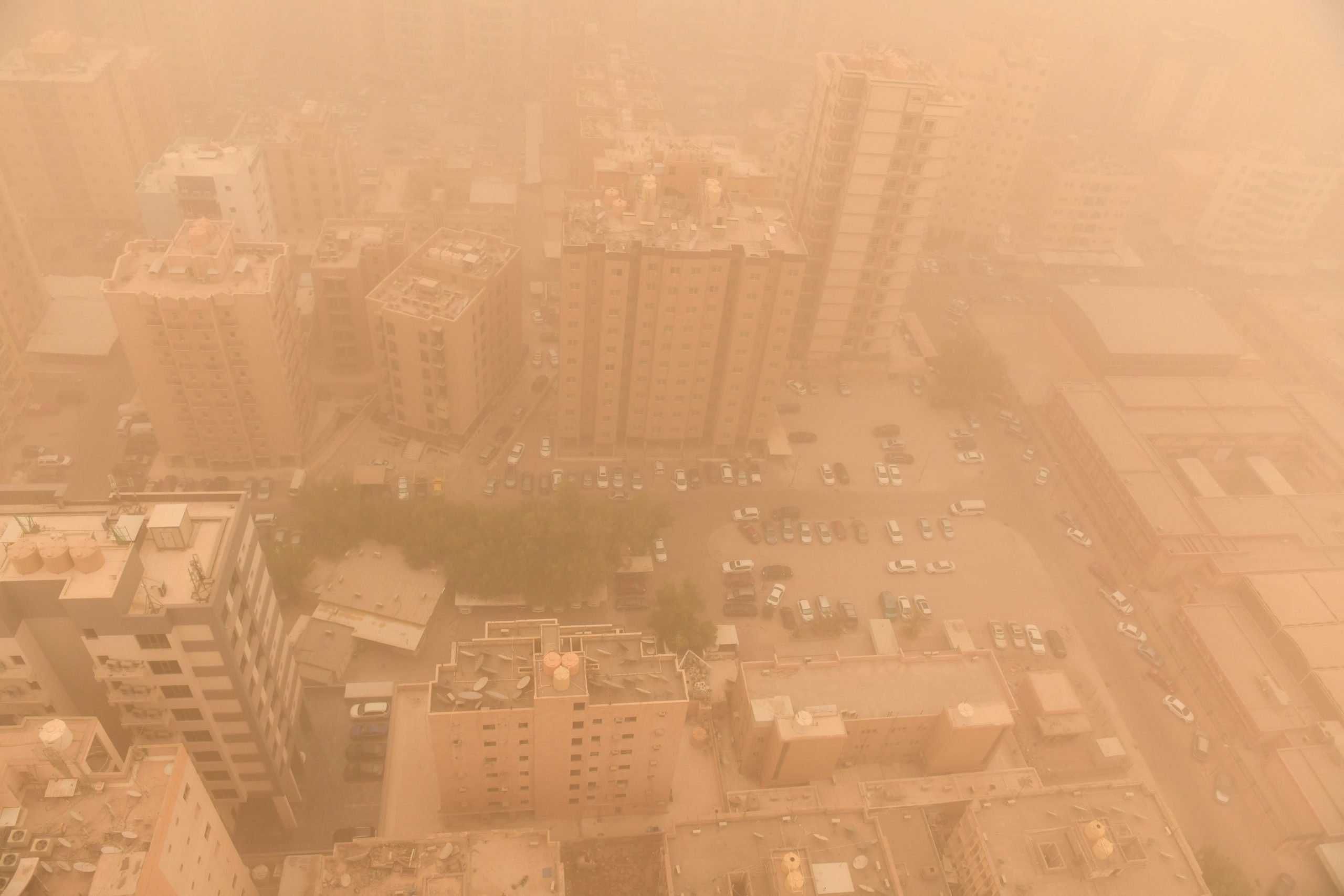 Țara în care riști să ajungi la închisoare dacă te plângi de vremea rea