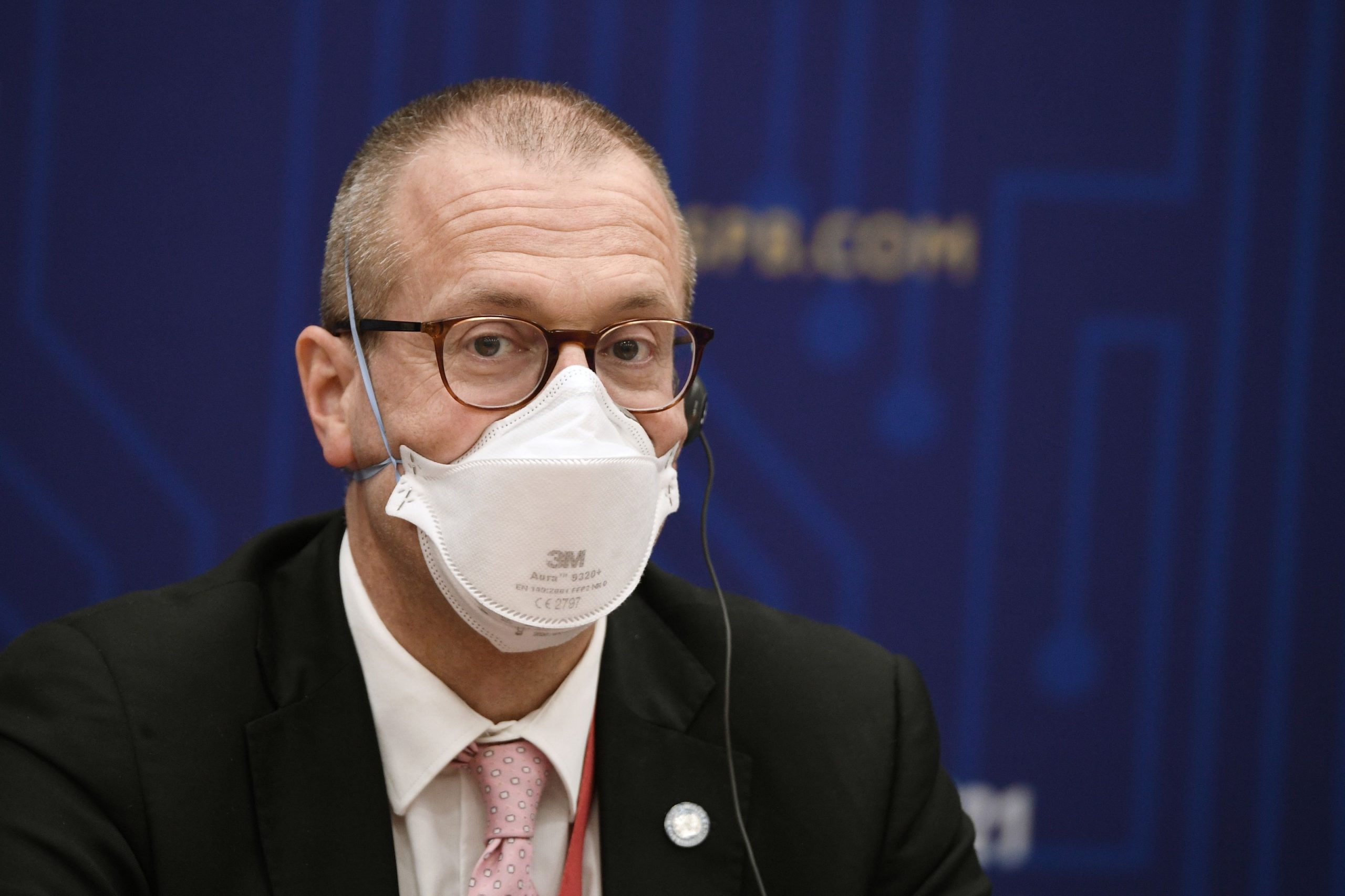 OMS: Din toamnă, Covid-19 ar putea lua din nou amploare în Europa