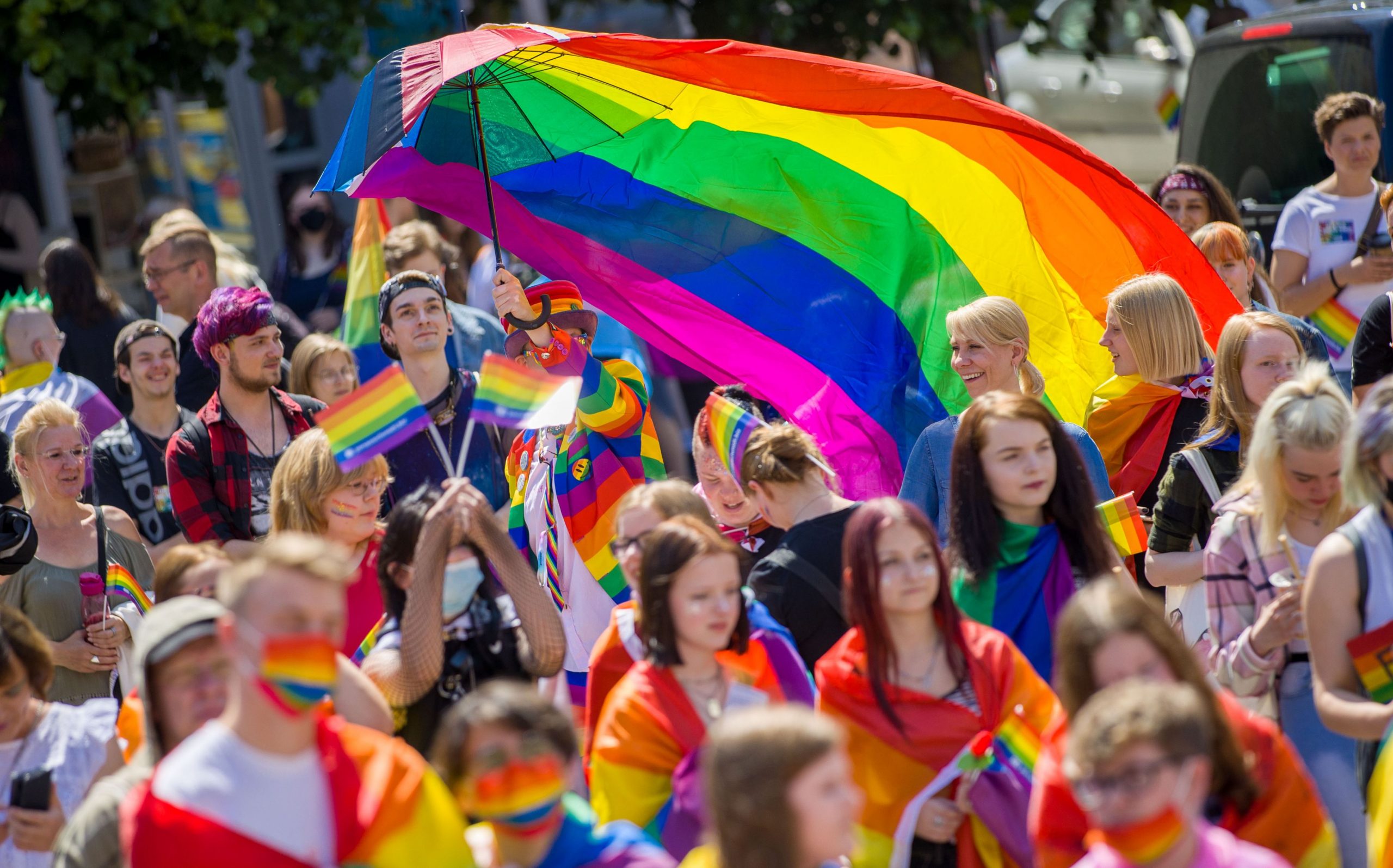 Mii de persoane din comunitatea LGBT au ieșit la parade în marile orașe ale Europei
