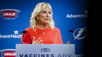 Jill Biden, prima doamnă a SUA, va apărea pe coperta revistei Vogue