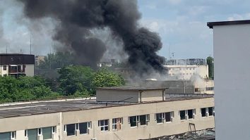 Incendiul din cartierul Militari, București, a fost localizat. ISU: Nu mai există posibilitatea de propagare
