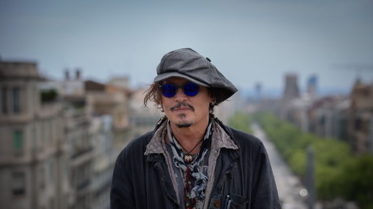Johnny Depp preferă o viață liniștită în proprietatea sa de 13 milioane de lire sterline: „Sunt destul de timid”