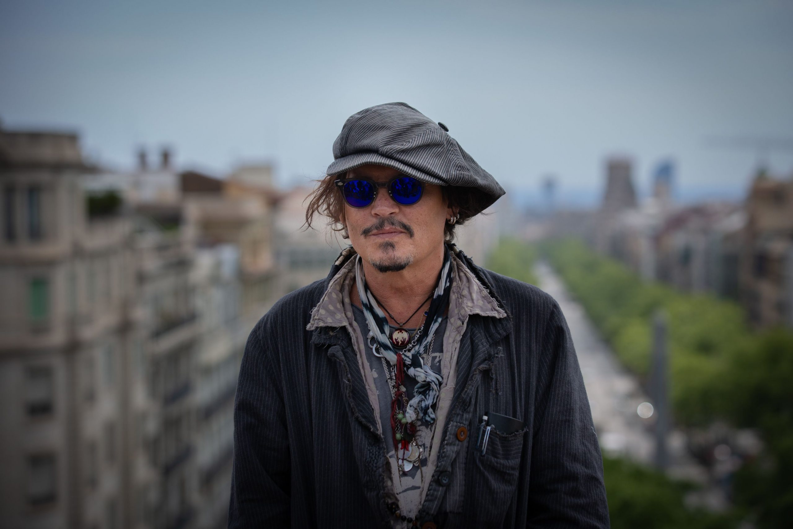 Johnny Depp preferă o viață liniștită în proprietatea sa de 13 milioane de lire sterline: „Sunt destul de timid”