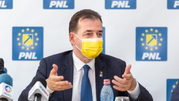ludovic orban la o conferinta de presa la pnl.