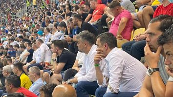 marcel ciolacu in tribuna la meciul franta - elvetia, pe arena nationala.