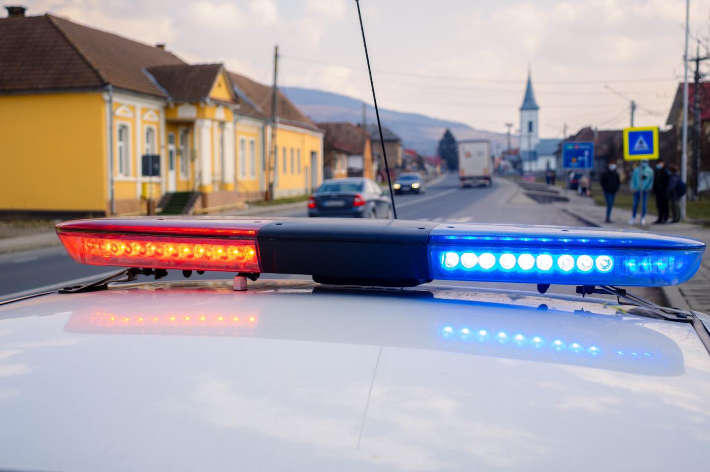 Mini-vacanța de Rusalii: aproape 25.000 de poliţişti, jandarmi și pompieri vor asigura ordinea