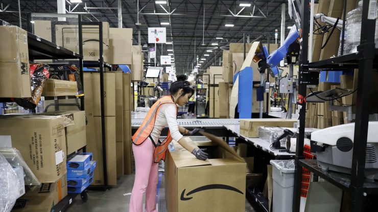 Politicile anti-lene de la Amazon. Jeff Bezos este convins că oamenii sunt indolenți prin natura lor