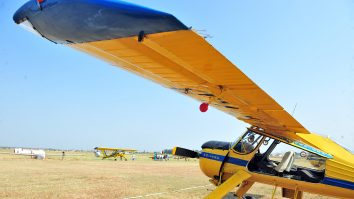 Planorismul, cea mai sigură formă de aviație. Cât costă un curs