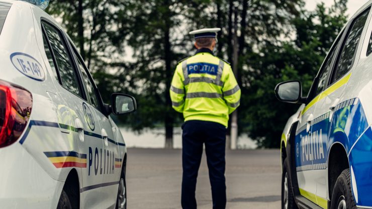 Un copil a fost lovit de profesor, pentru că i-a deranjat ora, în timp ce polițiștii aveau o acţiune despre violenţa în şcoli