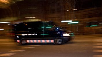 O femeie a fost reținută după ce i-a tăiat penisul șefului. Bărbatul a încercat să o violeze