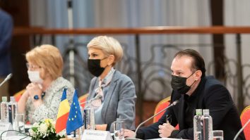 Raluca turcan si florin citu.