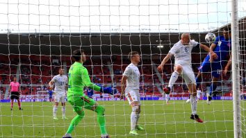 Anglia 1 – 0 România. „Tricolorii” pierd dintr-un penalty, după un joc bun făcut de băieții lui Mirel Rădoi