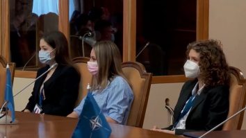 Ce ar face copiii în NATO, în situația în care Rusia invadează Ucraina. Sfatul dat de o elevă președintelui Joe Biden