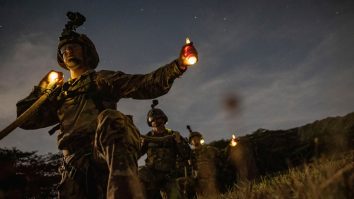 Sute de soldați americani au refuzat  vaccinul pentru antrax. Cum au fost pedepsiți