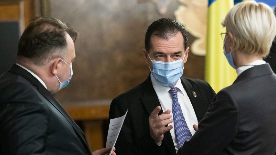 Nelu Tătaru, Ludovic Orban și Rauca Turcan în ședința de Guvern.