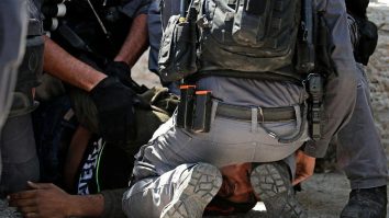 Crește, din nou, tensiunea în Ierusalim. Ciocniri violente între poliție și manifestanți. FOTO și VIDEO