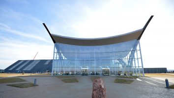 Sute de persoane, evacuate de urgență din Complexul Therme, după ce s-a activat alarma de incendiu