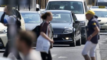 Sfaturile polițiștilor: cum influențează canicula traficul rutier. La ce trebuie să fie atenți șoferii